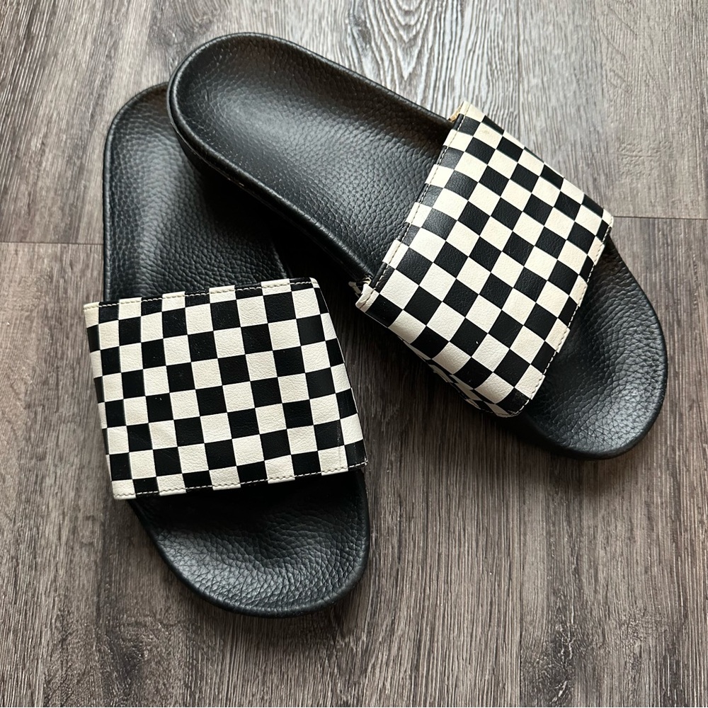MENS VANS CHECKERED SLIDES SIZE 10